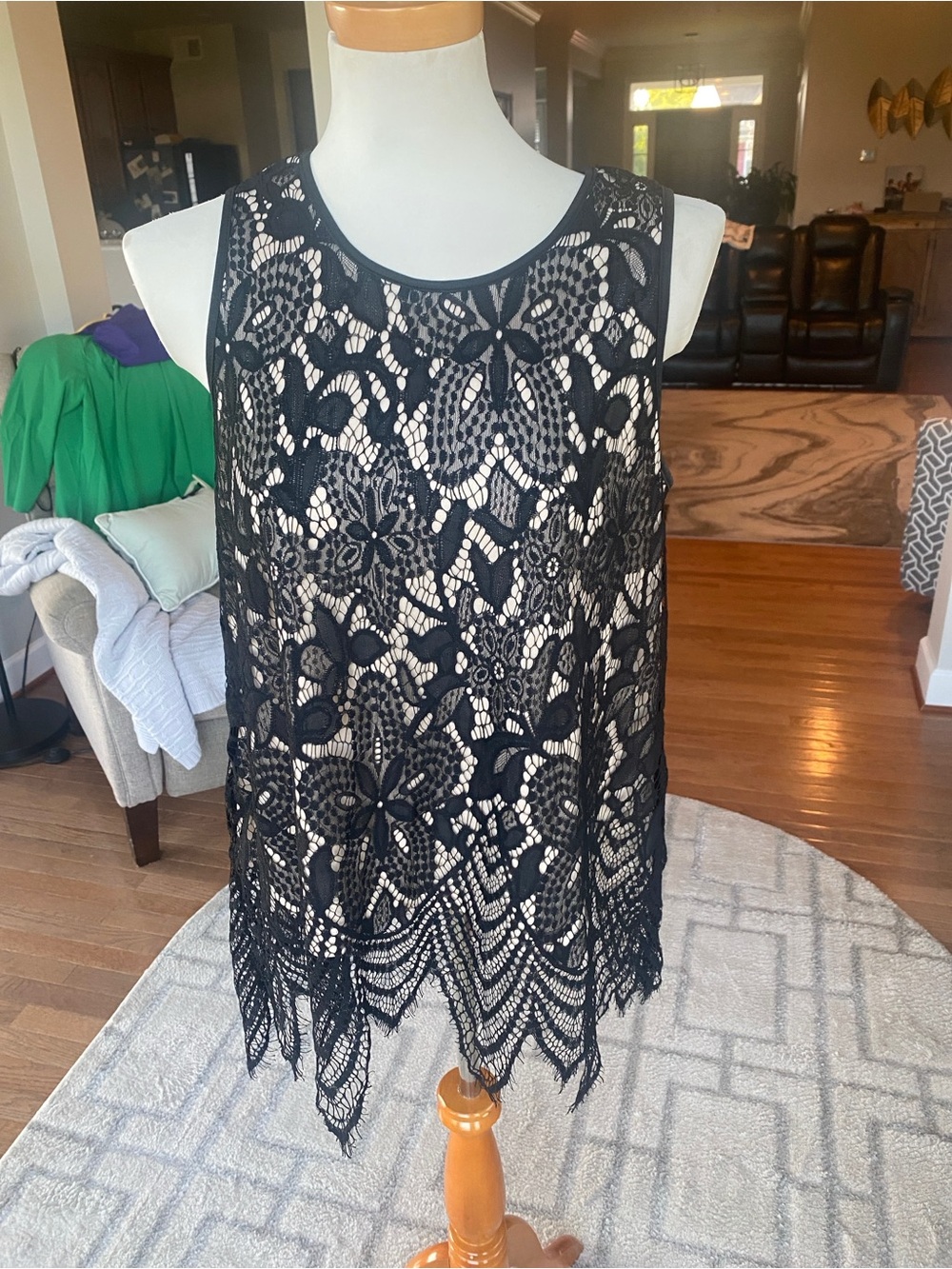Evelyn Blue black lace overlay sleeveless tank top. Size large NWT